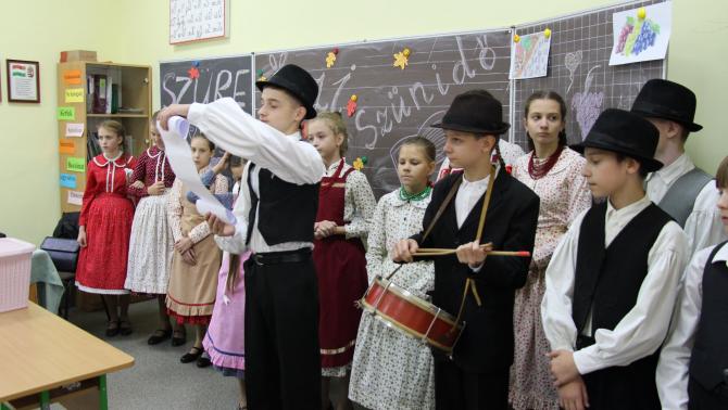 A Csüllő szüreti mulatságba hívja az iskola tanulóit