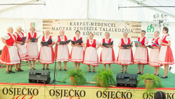 A vukovári Őszirózsa Asszonykórus kórógy